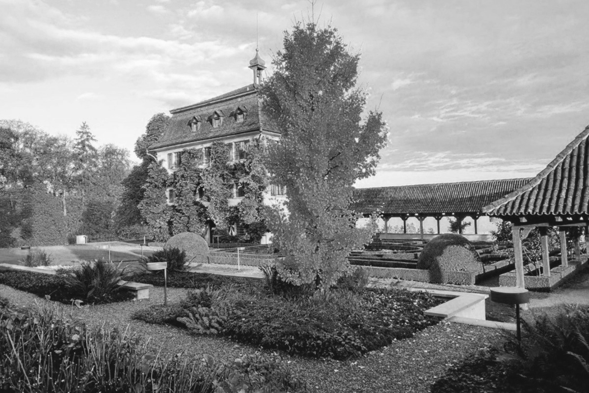 2004: The Basel Institute is a founding member of two early Collective Action initiatives, the Wolfsberg Group and the World Economic Forum’s Partnering Against Corruption Initiative.