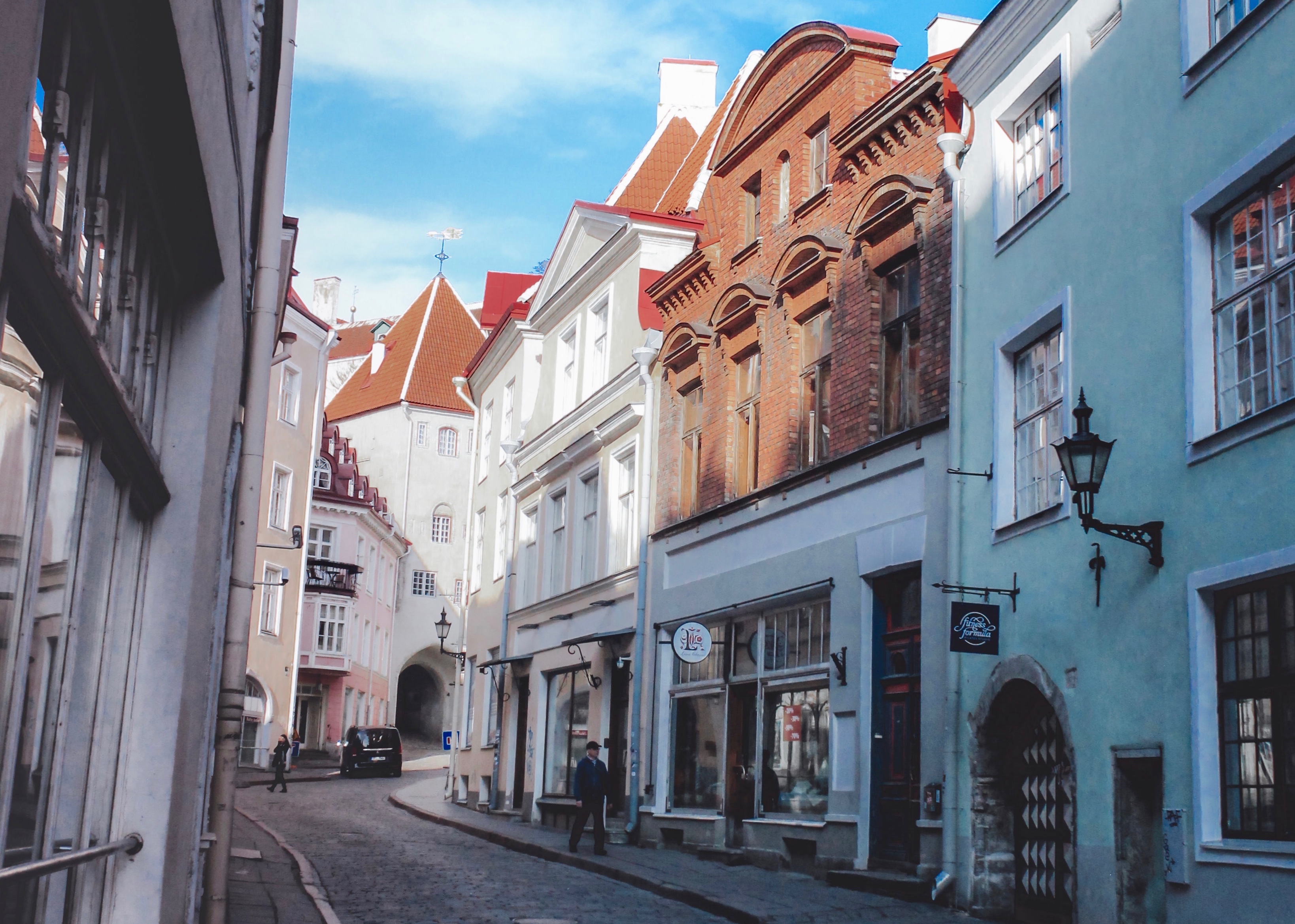 Tallinn, Estonia. Photo Maria Geller from Pexels https://www.pexels.com/photo/white-and-brown-concrete-building-1803860/